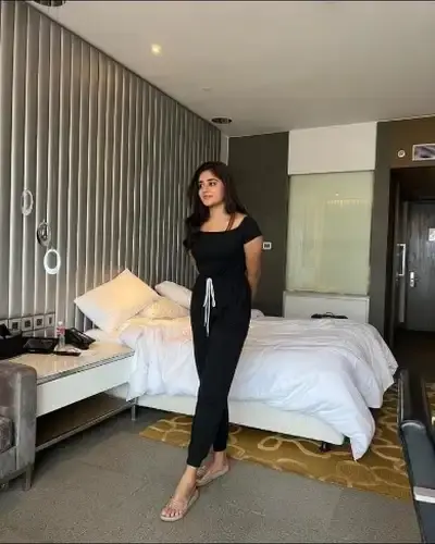Call Girls Service in Hauz Khas
